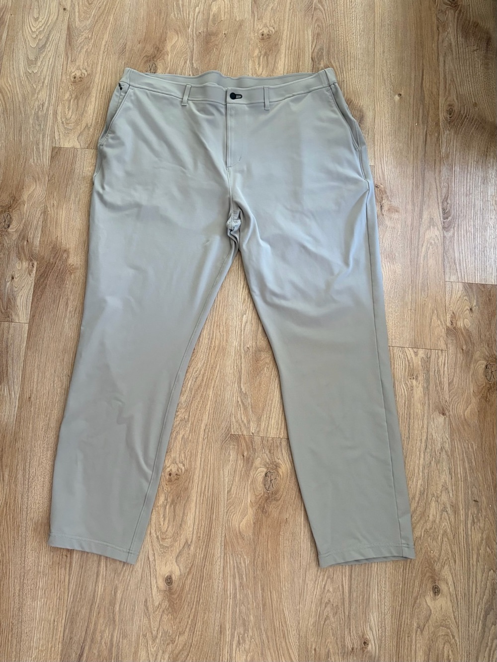 Public Rec NWOT Men's Casual Golf Chino Pants w Stretch Light Gray Sz 44x32